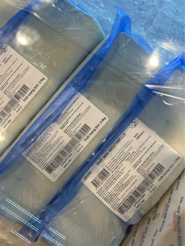 pho-mai-tang-mozzarella-duc-2-5kg